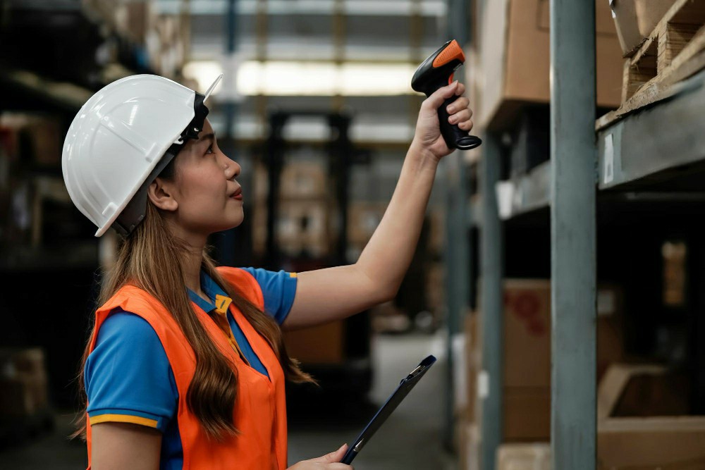 FREE Manual Handling Course Online in Liverpool: Secure Your Skills with a Certificate Free - Manual Handling Training Article