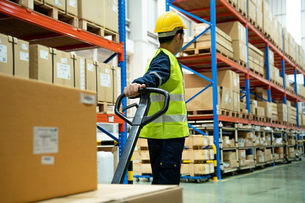 Online Manual Handling Training: Your Path to Safety in London - Manual Handling Training Article