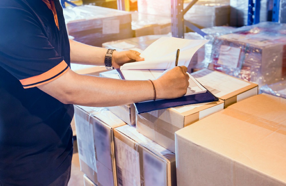 Mastering Manual Handling: A Comprehensive Guide to Online Training in the UK - Manual Handling Training Article