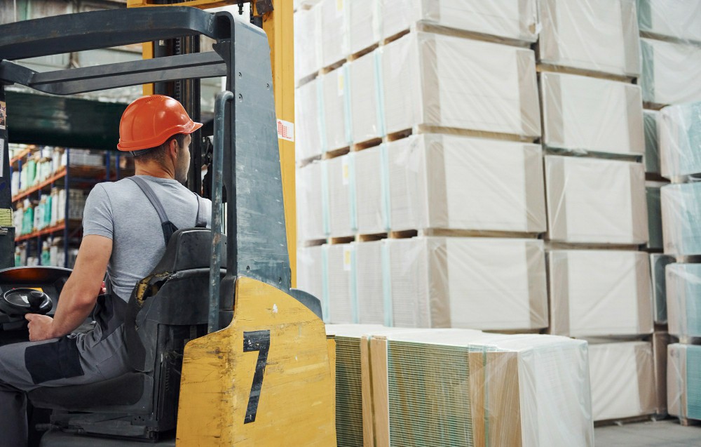 Maximize Workplace Safety: The Importance of Manual Handling Training in the UK - Manual Handling Training Article