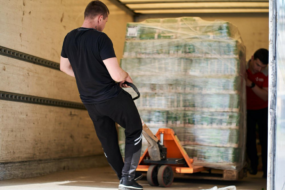 Unlocking Career Opportunities with an Online Manual Handling Course in the UK - Manual Handling Training Article