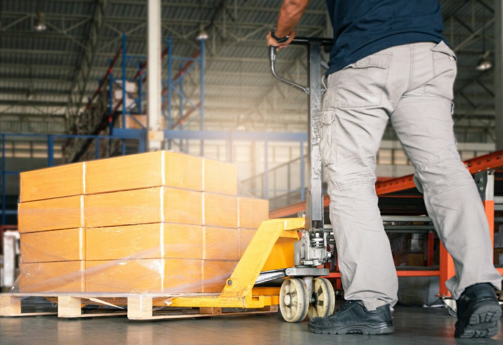 Unlocking the Benefits of Flexible Manual Handling Training Online in the UK - Manual Handling Training Article