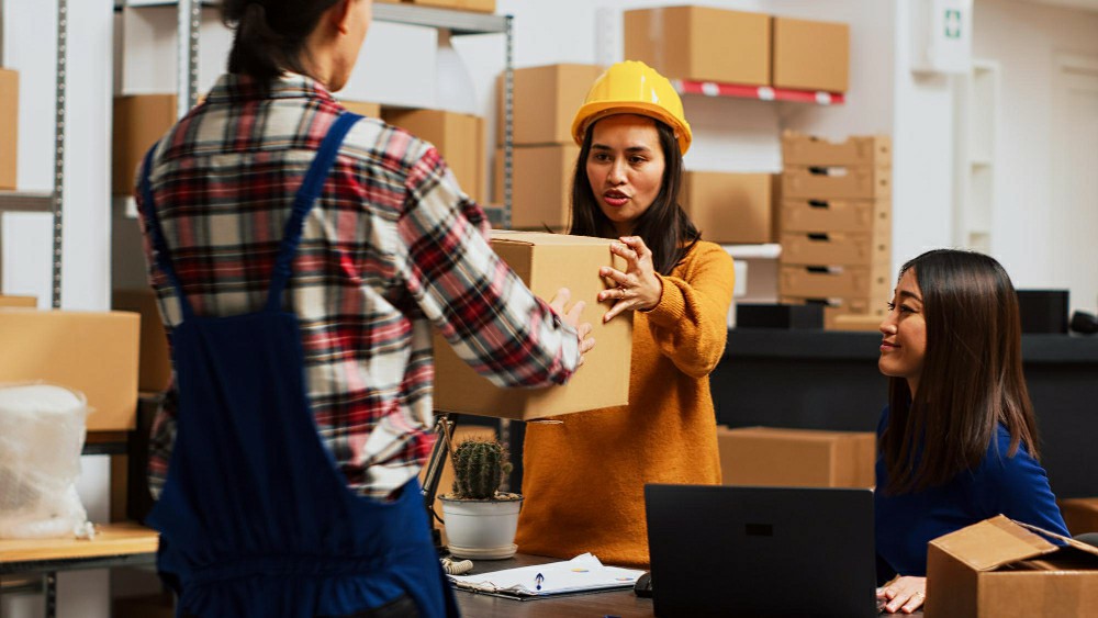 Mastering Manual Handling: Your Essential Guide to Courses in the UK - Manual Handling Training Article