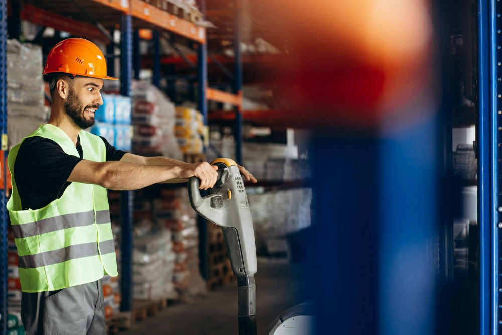 Elevate Your Career with Manual Handling Training Online in the UK - Manual Handling Training Article