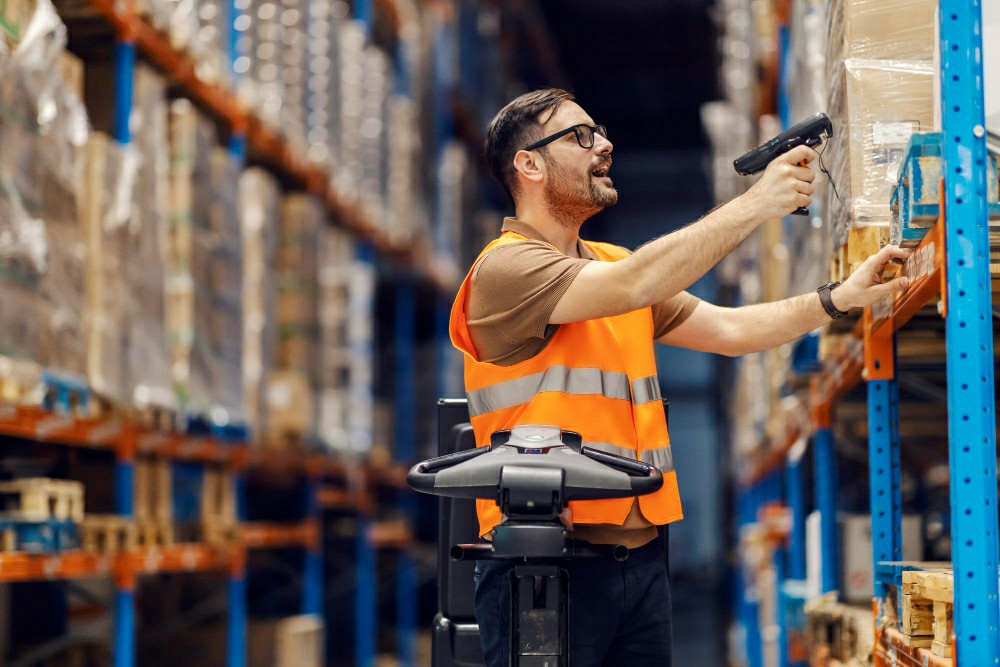 Enhancing Workplace Safety: A Comprehensive Guide to Health and Safety Training in the UK - Manual Handling Training Article
