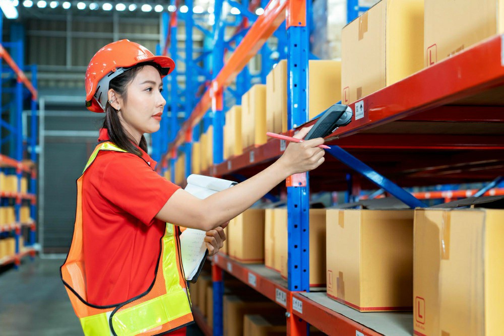 Mastering Safety: The Importance of Manual Handling Training Online in the UK - Manual Handling Training Article