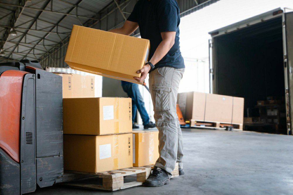 Unlocking Workplace Safety: The Importance of Free Online Hazard Awareness Training in the UK - Manual Handling Training Article