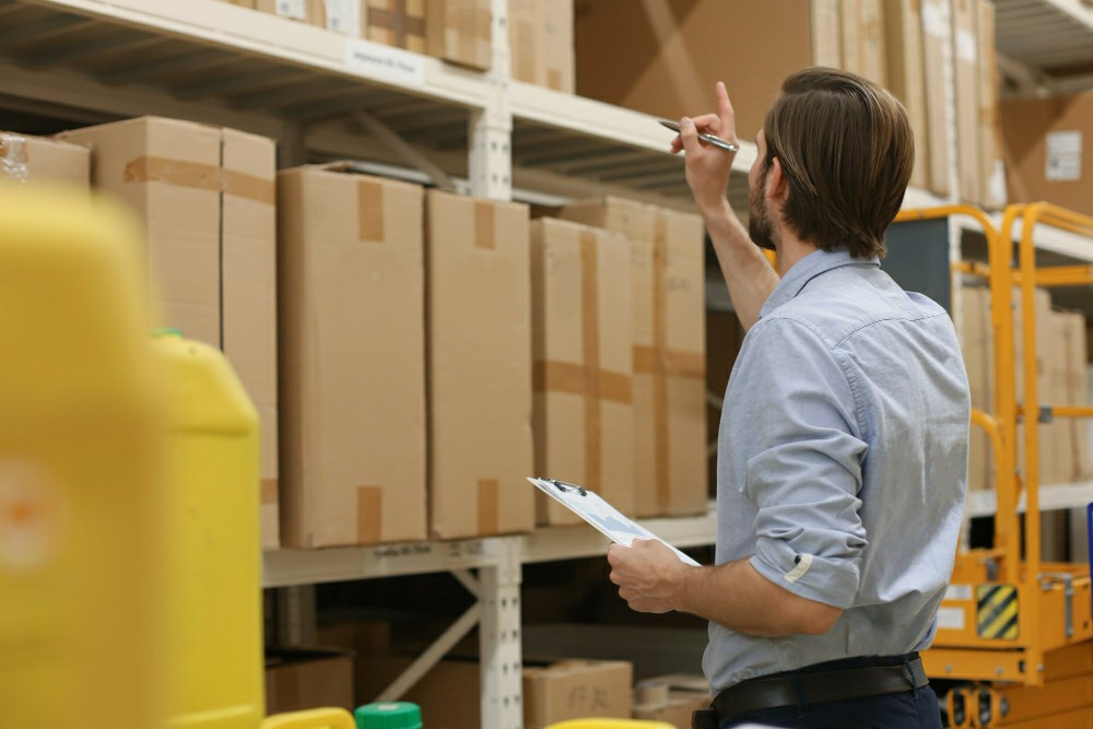 Maximizing Workplace Safety: Essential Qualifications for Every Industry in the UK - Manual Handling Training Article