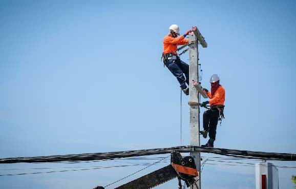 Accredited Working at Heights Courses: The Key to Enhanced Safety and Compliance - Manual Handling Training Article