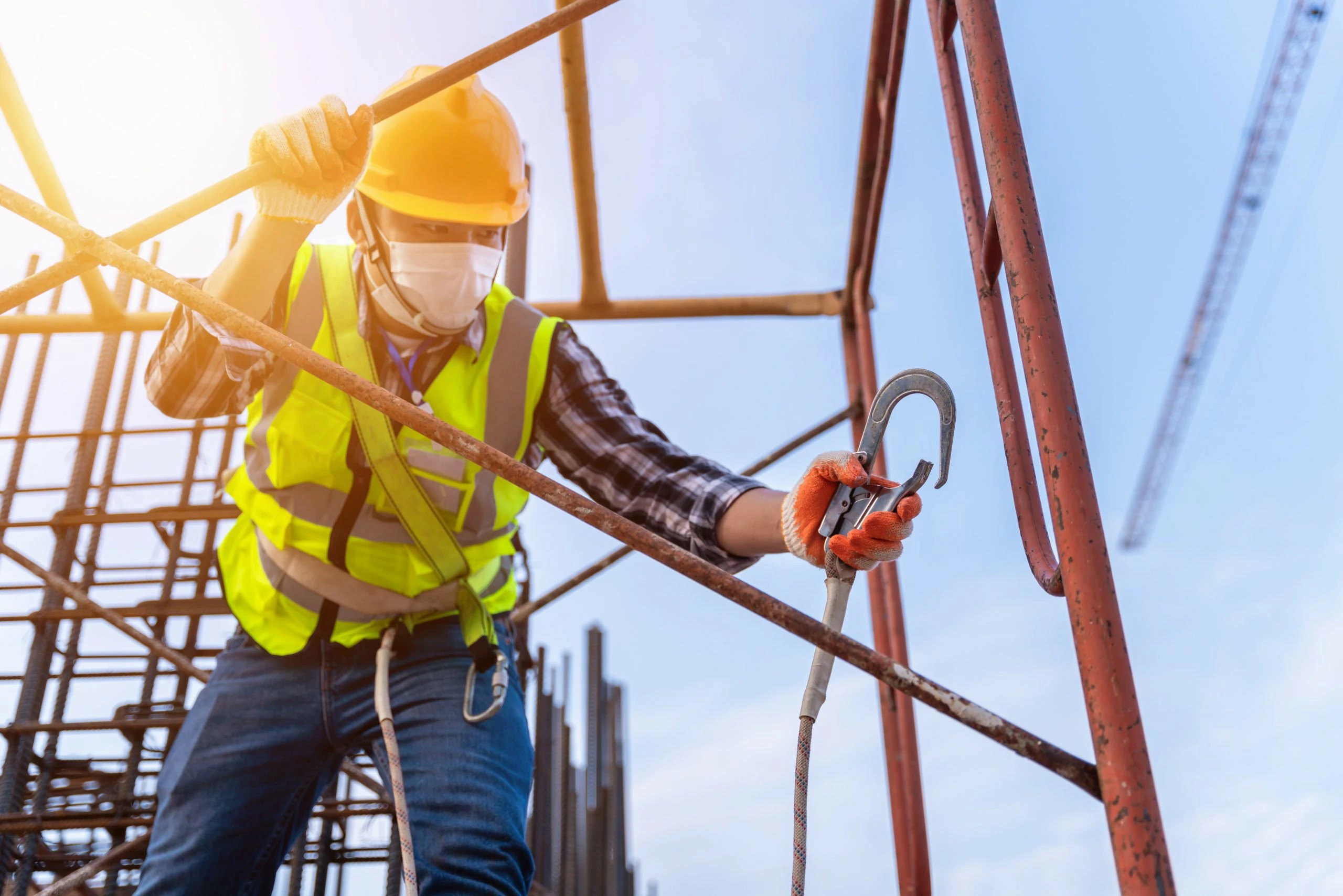 Avoiding the Pitfalls: Common Mistakes in Working at Heights and Their Solutions - Manual Handling Training Article