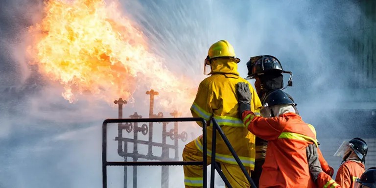 Unlocking Workplace Safety: The Vital Role of Fire Warden & Fire Marshal Certification in the UK - Manual Handling Training Article