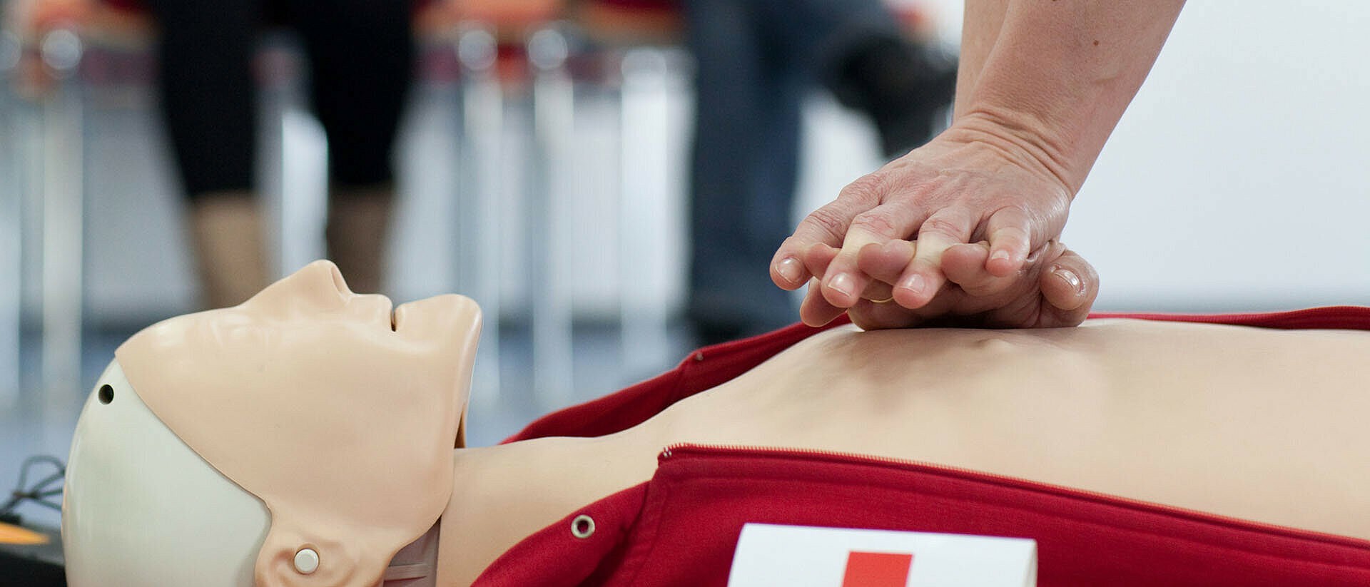 Maximize Employee Safety with Essential First Aid & CPR Training - Manual Handling Training Article