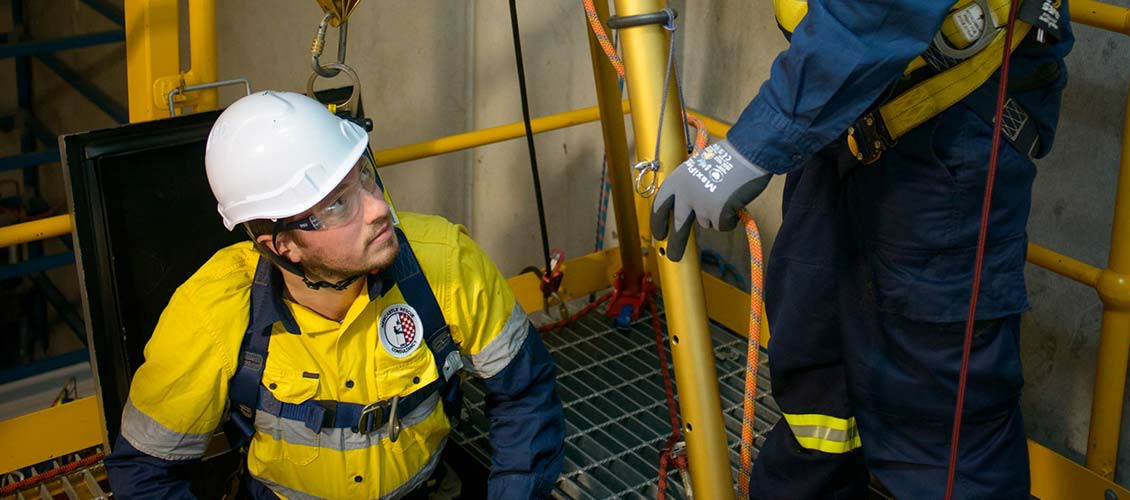 Essential Online Confined Space Safety Training in the UK - Your Path to Certification - Manual Handling Training Article