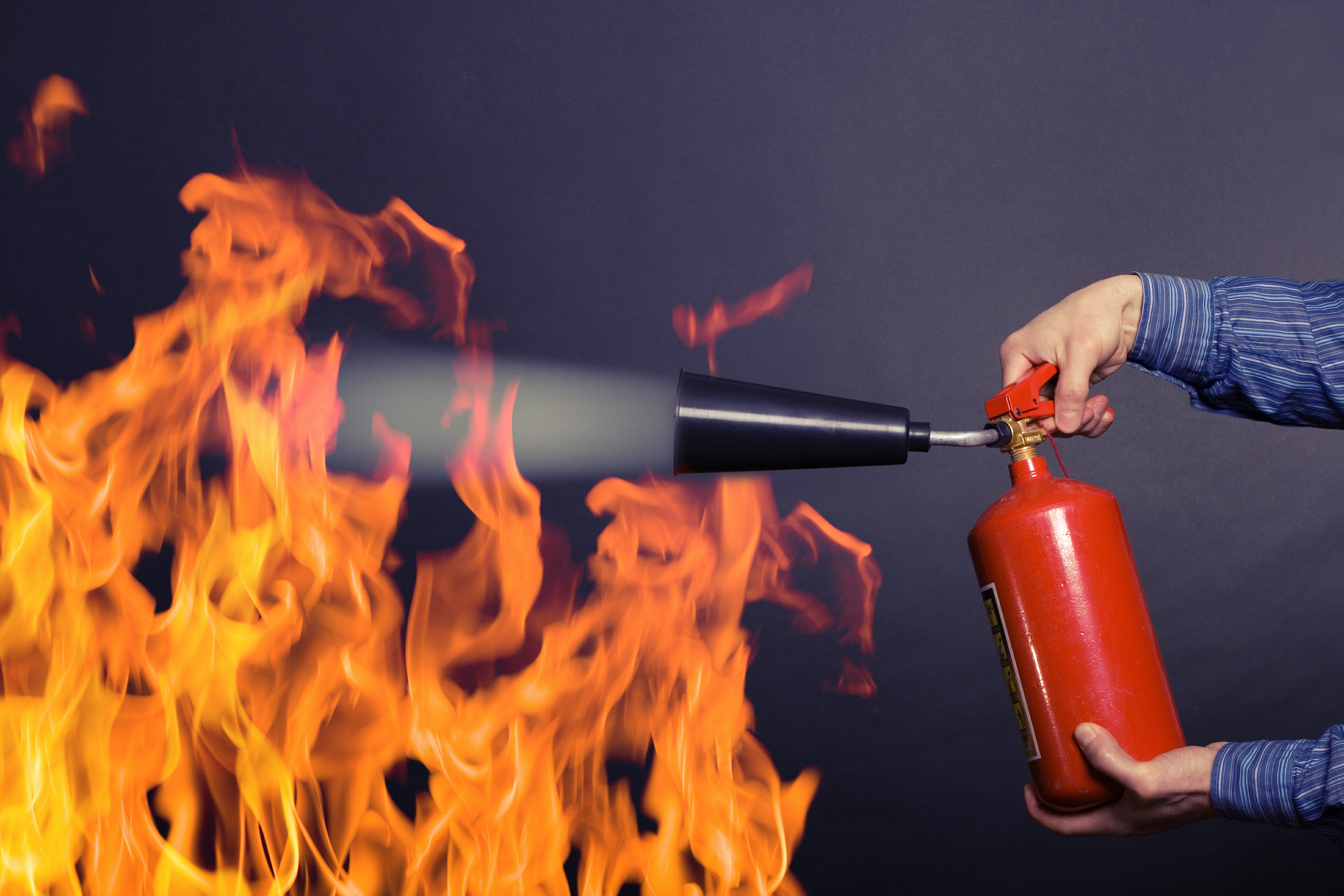 Mastering Fire Safety: The Ultimate Guide to Online Fire Extinguisher Training in the UK - Manual Handling Training Article