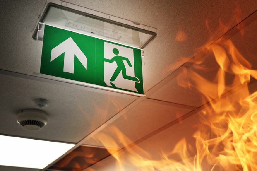 Enhance Your Safety Skills with Online Fire Extinguisher Training in the UK - Manual Handling Training Article