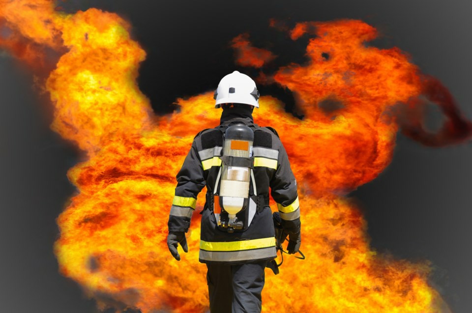 Master Fire Safety: Enroll in Our Comprehensive Online Fire Extinguisher Training in the UK - Manual Handling Training Article