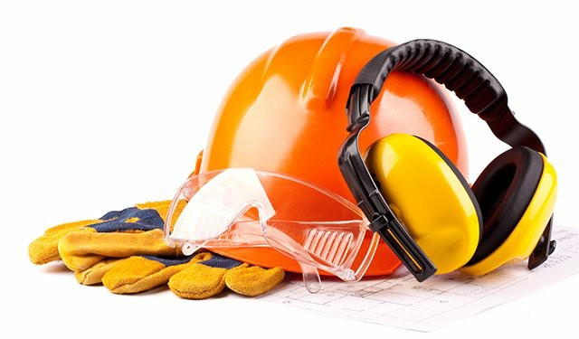 Unlocking Workplace Safety: Online PPE Awareness Training & Certification in Ireland - Manual Handling Training Article